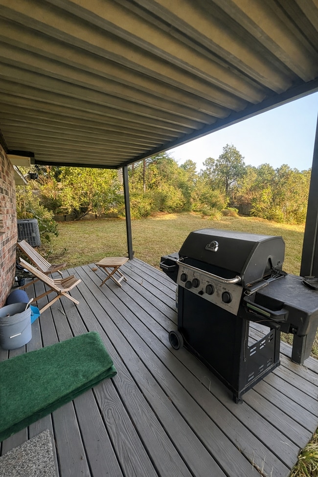 DECK - 3412 Camellia Cir