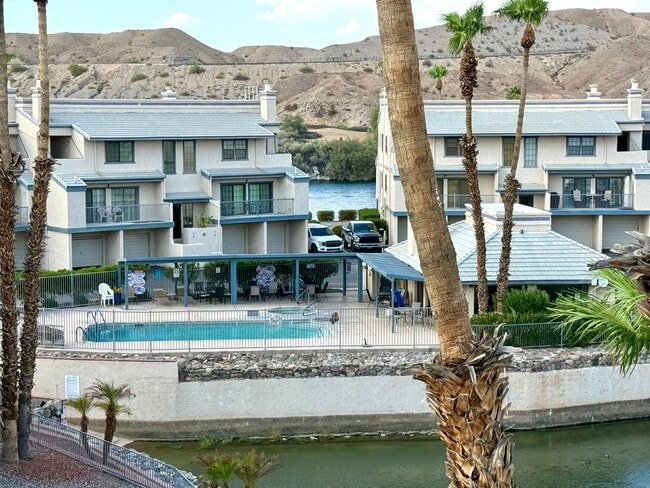 Building Photo - 1675 S Hwy 95