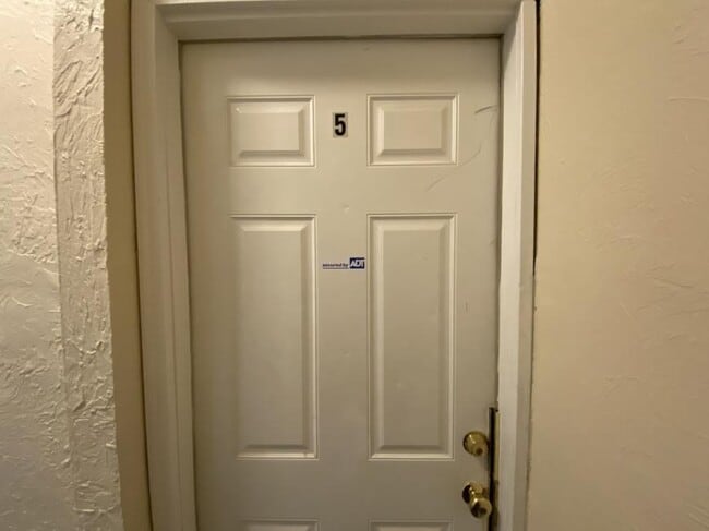 Building Photo - 2 bedroom in Boston MA 02115
