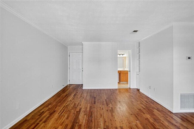 Building Photo - 1150 Collier Rd NW