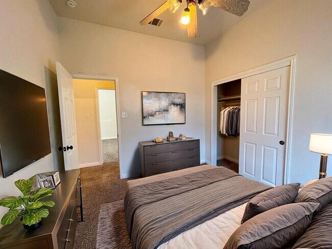 Building Photo - 3664 Fossilwood Way