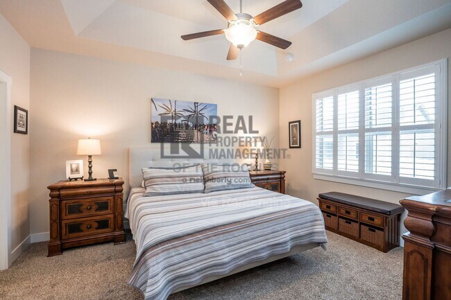 Building Photo - 3806 Edison Ave