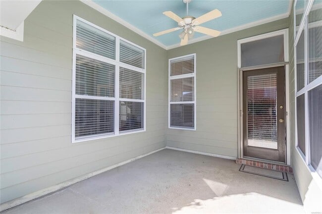 Building Photo - 612 Stoneybrooke Way