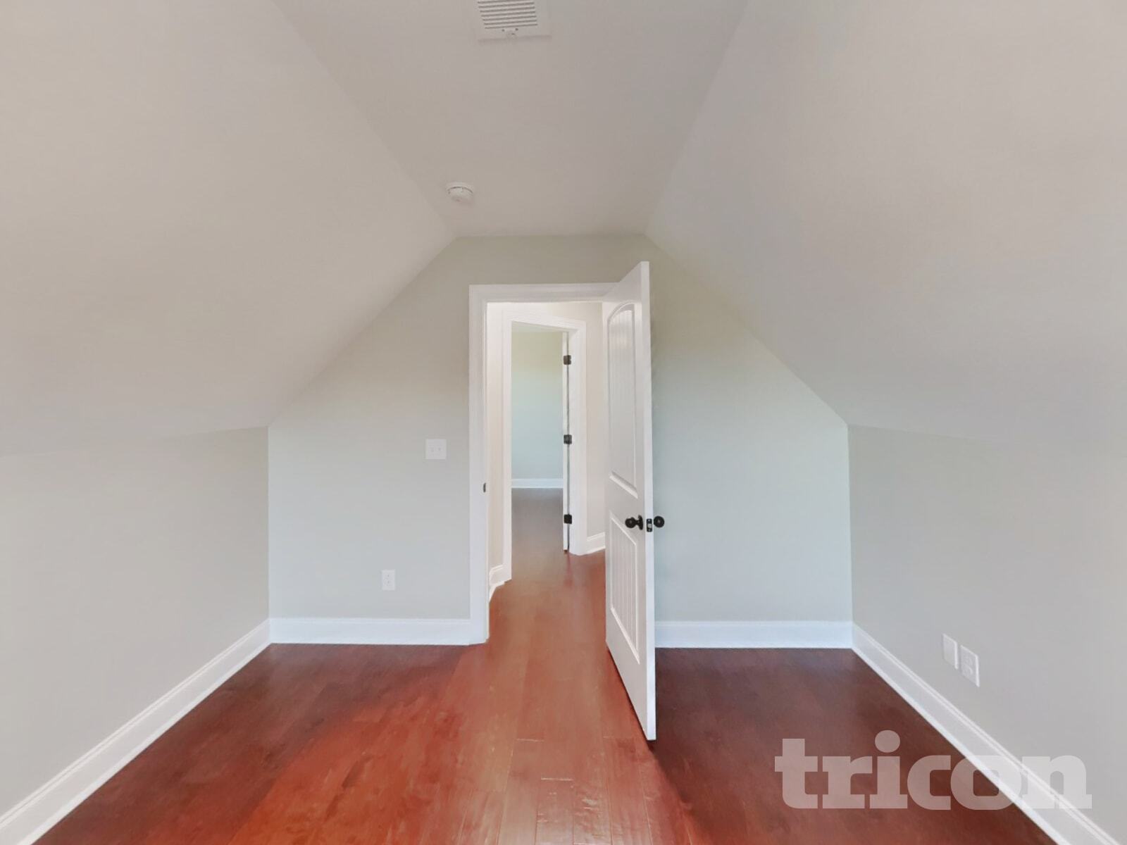 Building Photo - 585 Smoky Mountains Dr