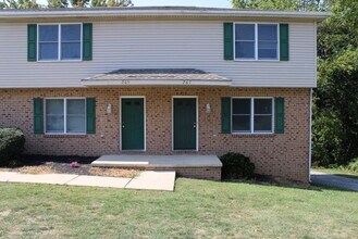 Building Photo - 267 Ark Dr