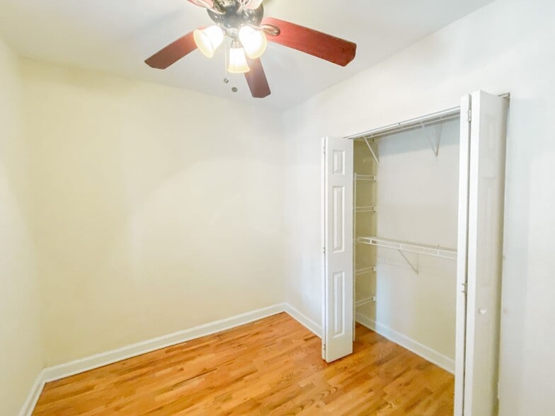 Building Photo - 1214 W Wrightwood Ave