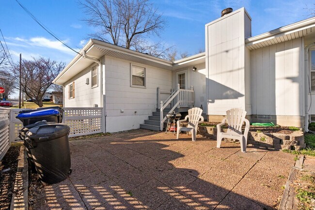 Building Photo - 1315 Washington St