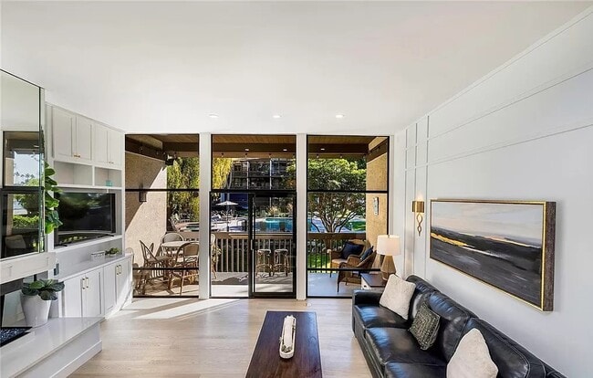 Building Photo - 1 Bedroom/1 bath