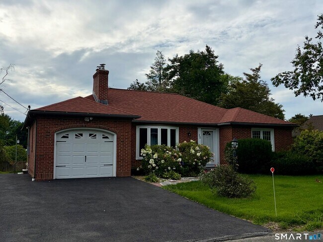 Building Photo - 30 Apter Dr