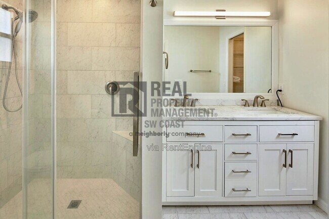 Building Photo - 10735 Maui Cir