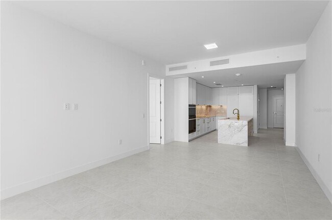 Building Photo - 3015 S Ysabella Ave