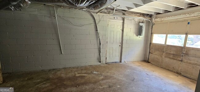 Building Photo - 422 Windsor Dr