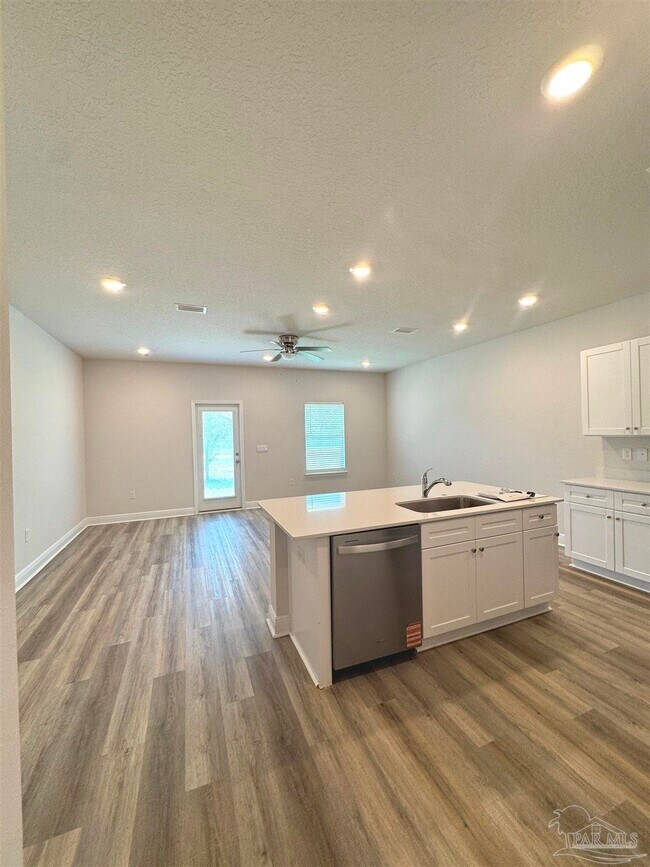 Building Photo - 5673 Stellarjay St