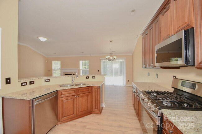 Building Photo - 3101 Broad Plum Ln