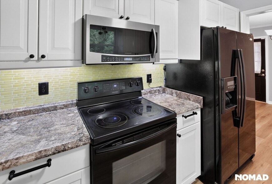 Building Photo - 151 Meadow Wood Dr