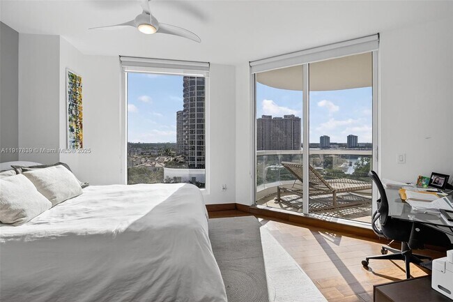 Building Photo - 6000 Island Blvd