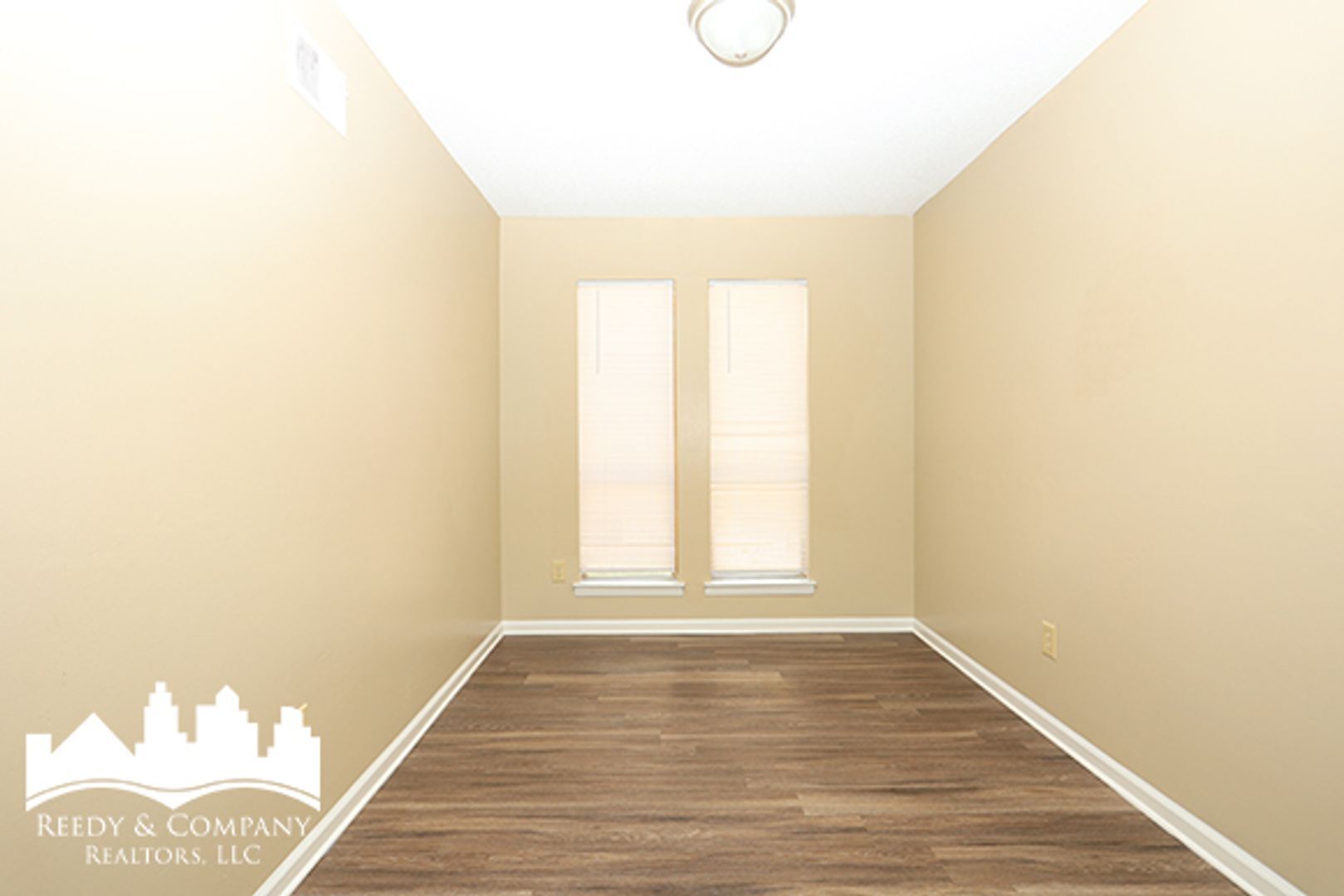 Building Photo - 5104 Corkwood Dr