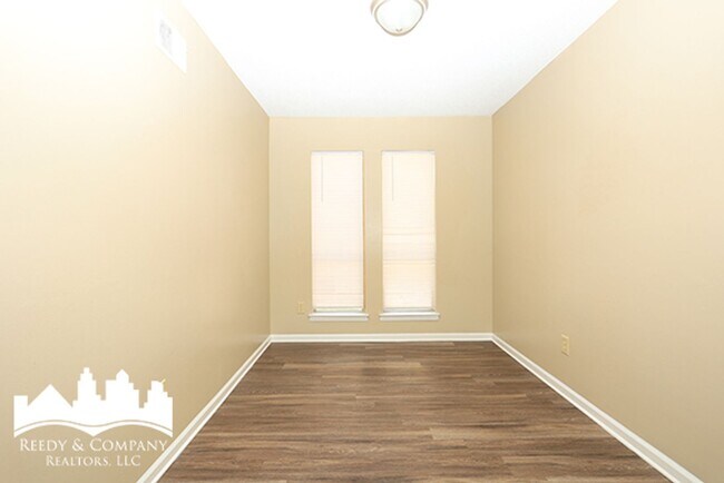 Building Photo - 5104 Corkwood Dr