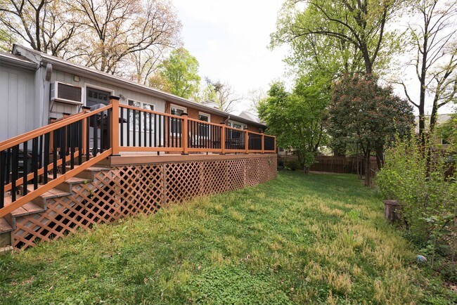 Building Photo - 6789 Little Falls Rd