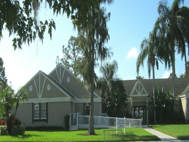 Building Photo - 461 Cecilia Dr