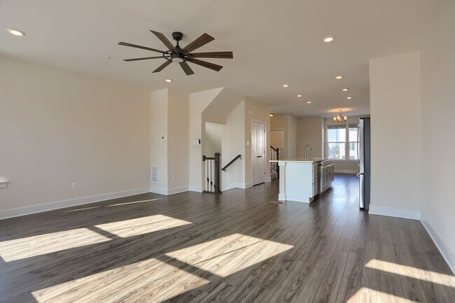 Building Photo - 1 Taube Ct