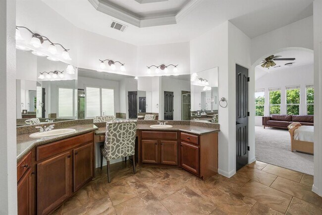 Building Photo - 16200 Spillman Ranch Loop