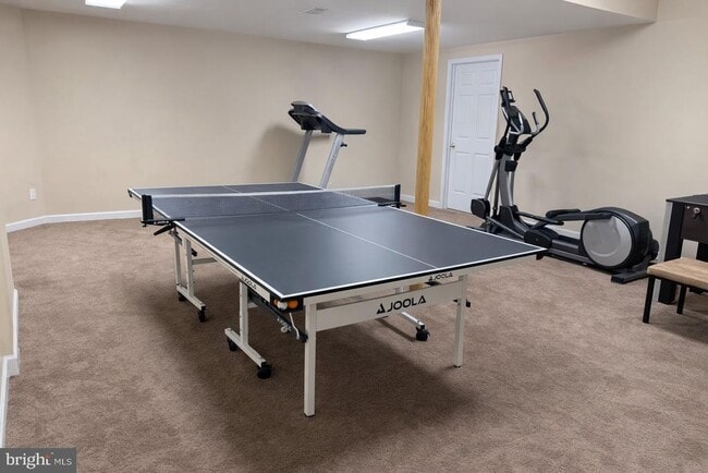 Building Photo - 49 Sloan Rd