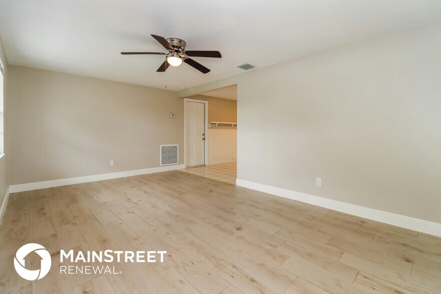 Building Photo - 4151 Ridgefield Ave