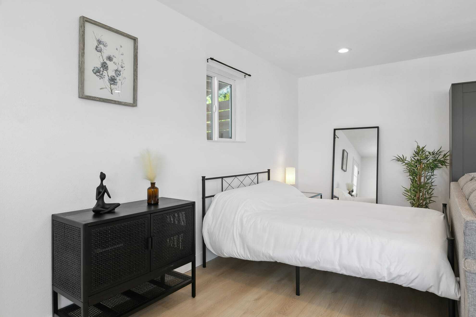 Building Photo - 1310 Halley Ct