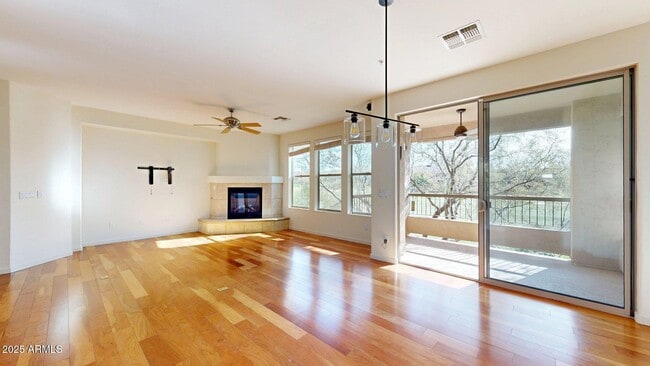 Building Photo - 10260 E White Feather Ln