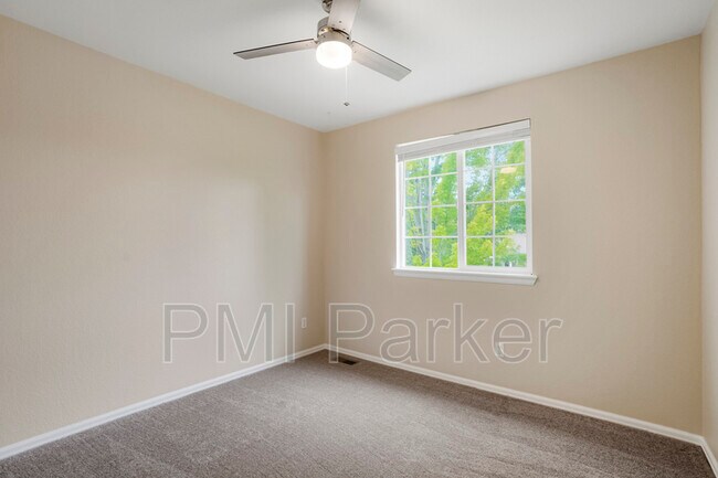 Building Photo - 8374 Bed Straw St
