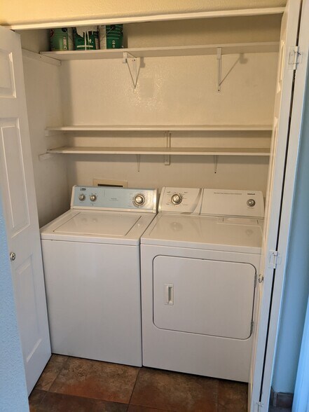 Washer and dry in the condo! - 3830 E Lakewood Pky E
