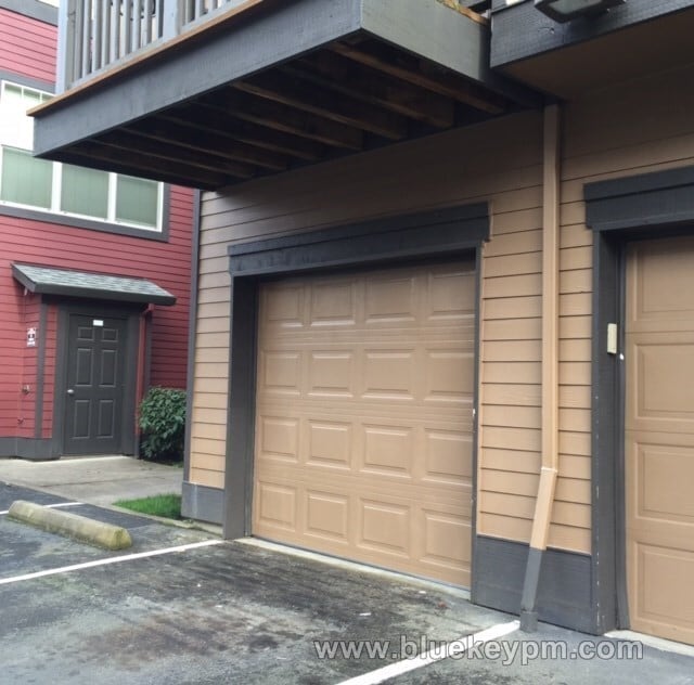 Building Photo - REDUCED $100.. 1/2 Month Rent Free!   2 Bed, 2.5 Bath Townhome at Woodhaven Crossing in Sherwood