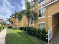 Building Photo - Fairways Condo in Vero Beach