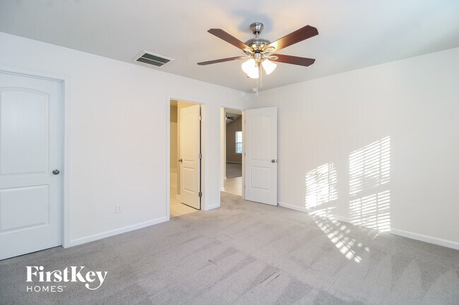 Building Photo - 5439 Misty Hill Cir