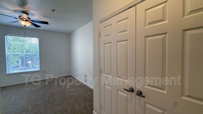 Building Photo - 8539 Gate Pkwy W