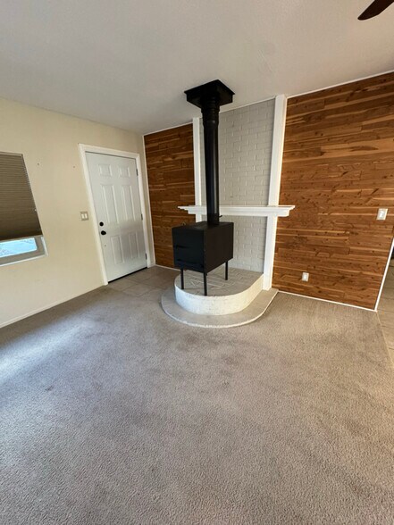 Building Photo - 17270 E Peach Tree Rd