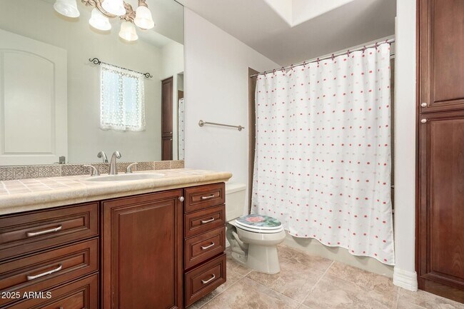 Building Photo - 8614 N 17th Pl