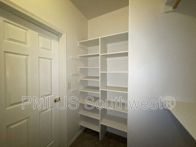 Building Photo - 2067 Jamie Rd