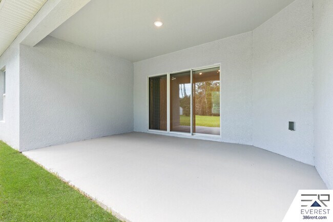 Building Photo - 11 Kaywood Pl