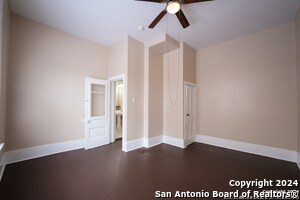 Building Photo - 622 W Russell Pl