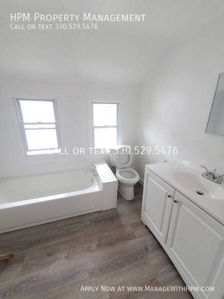 Building Photo - 394 Stanton Ave