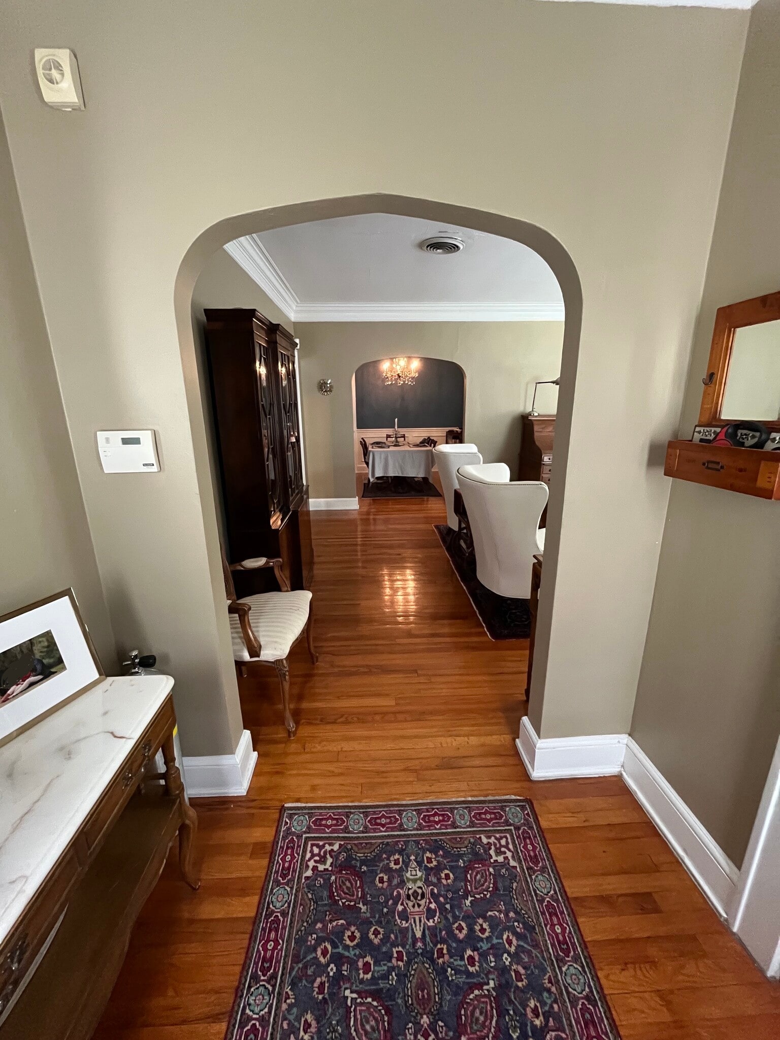 Building Photo - 718 Beard St