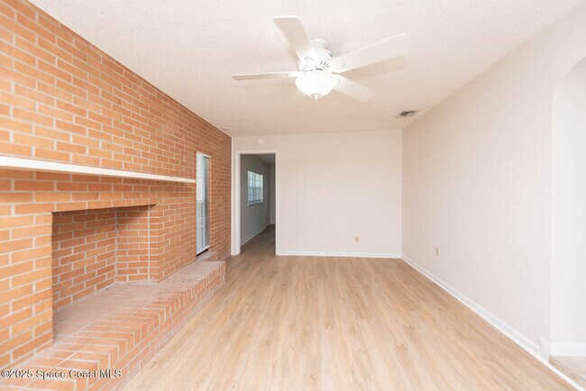 Building Photo - 222 Brian Dr