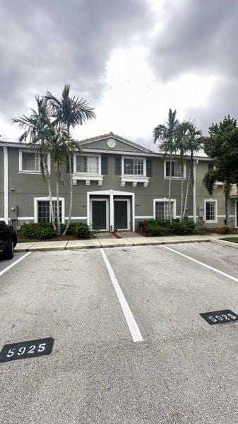 Building Photo - 5925 Manchester Way