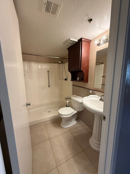 Building Photo - 12221 W Bell Rd