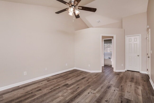 Building Photo - 5820 Waterford Landing Ct