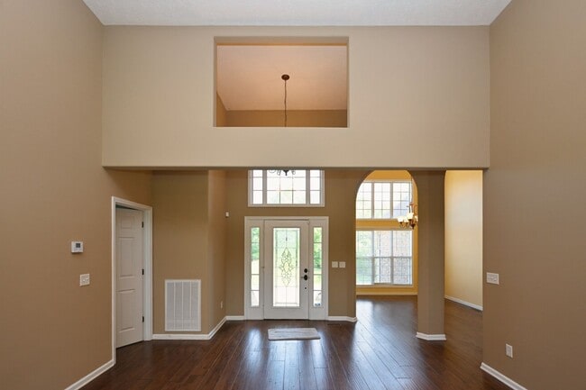 Building Photo - **BEAUTIFUL, WELL-MAINTAINED BRICK HOME ON A LOVELY 0.63-ACRE LOT IN A DESIRABLE NEIGHBORHOOD**