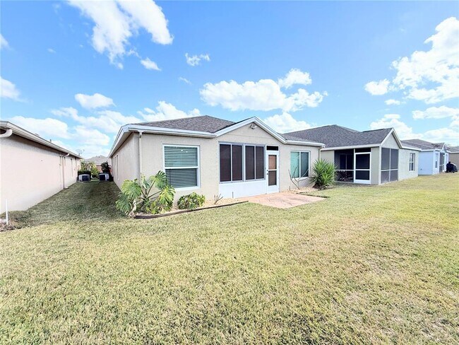 Building Photo - 5044 Gato Del Sol Cir