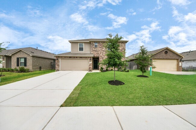 Building Photo - 20715 Southern Wds Blvd